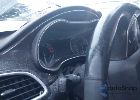 2015 Chrysler 200 C z USA, uszkodzony, nr VIN 1C3CCCCG0FN513912